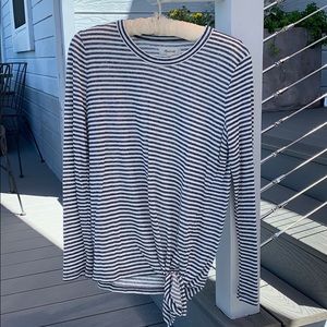 Long sleeve stripped madewell shirt with a knot